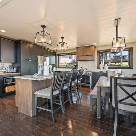 Altitude Adjustment- Panoramic Views, Sleeps 12 Villa Lead Exterior photo